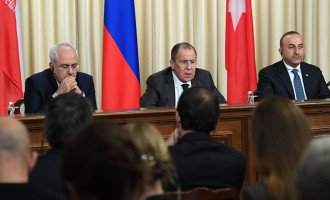 Iran Daily: “We Must Strengthen Alliance with Russia and Turkey”
