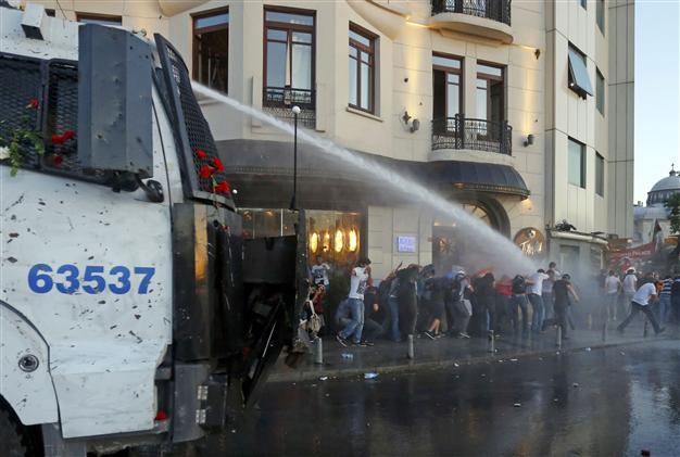 Middle East, 23 June: Turkey — Police Break Up Renewed Protests