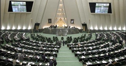 Iran Daily, Oct 12: Parliament Continues Dispute Over Nuclear Deal