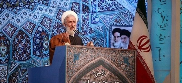 Iran Daily: Clerics Support Revolutionary Guards in Fight with Rouhani