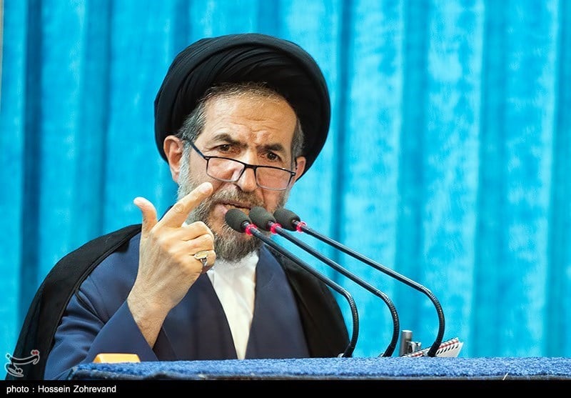 Iran Daily: Tehran Friday Prayer Focuses on Internal Problems for Economy