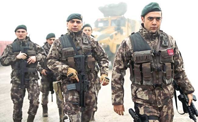EA on Radio FM4: Will Turkey’s Military Move Into Northeast Syria?