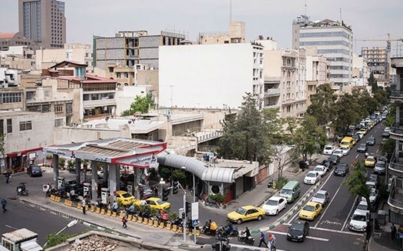 Iran Daily: Queues Amid Reports of Petrol Rationing