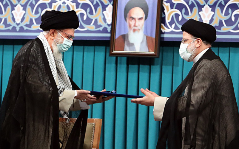 Raisi Endorsed as Iran President, Denounces “Tyrannical” US Sanctions