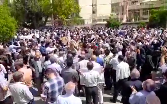 At Least 13 Teachers Arrested Amid Protests Across Iran