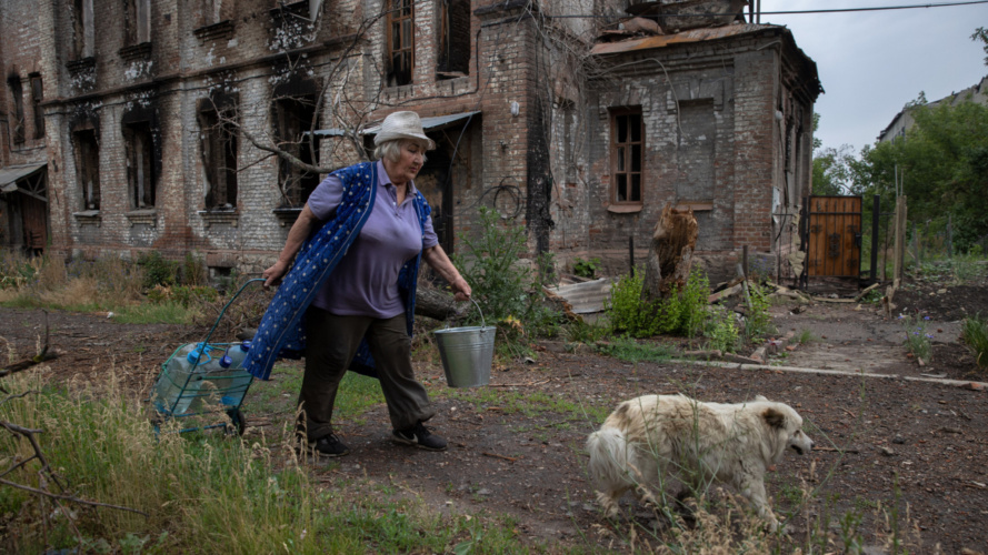 Ukraine War, Day 118: Russia "Throws Almost All Forces" Into Last-Gasp Offensive in the East - Vimarsana News