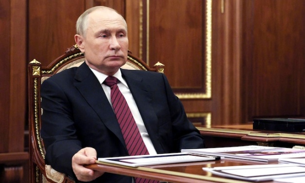EA on UK Media: “Putin is Losing in Ukraine”