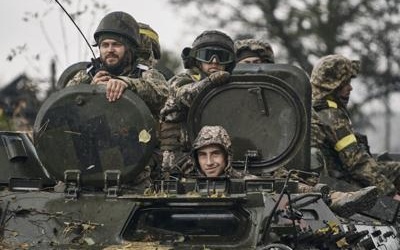 Ukraine War, Day 250: Kyiv — Russian Heavy Artillery Withdrawing in Kherson