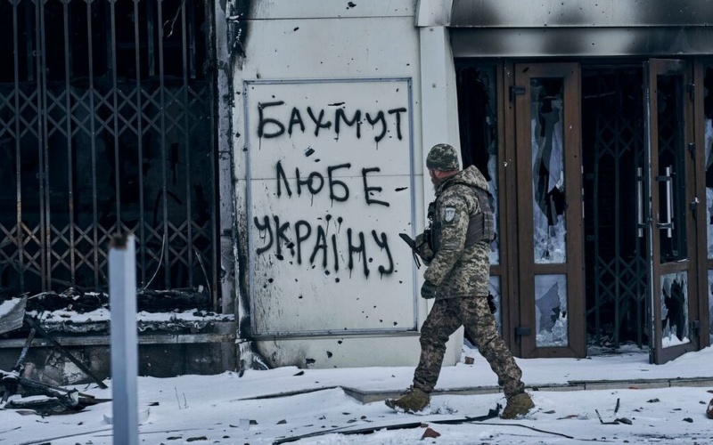 Ukraine War, Day 386: Russia Offensive "Slowing" as Up to 30,000 Troops Lost in Battle for Bakhmut - Vimarsana News