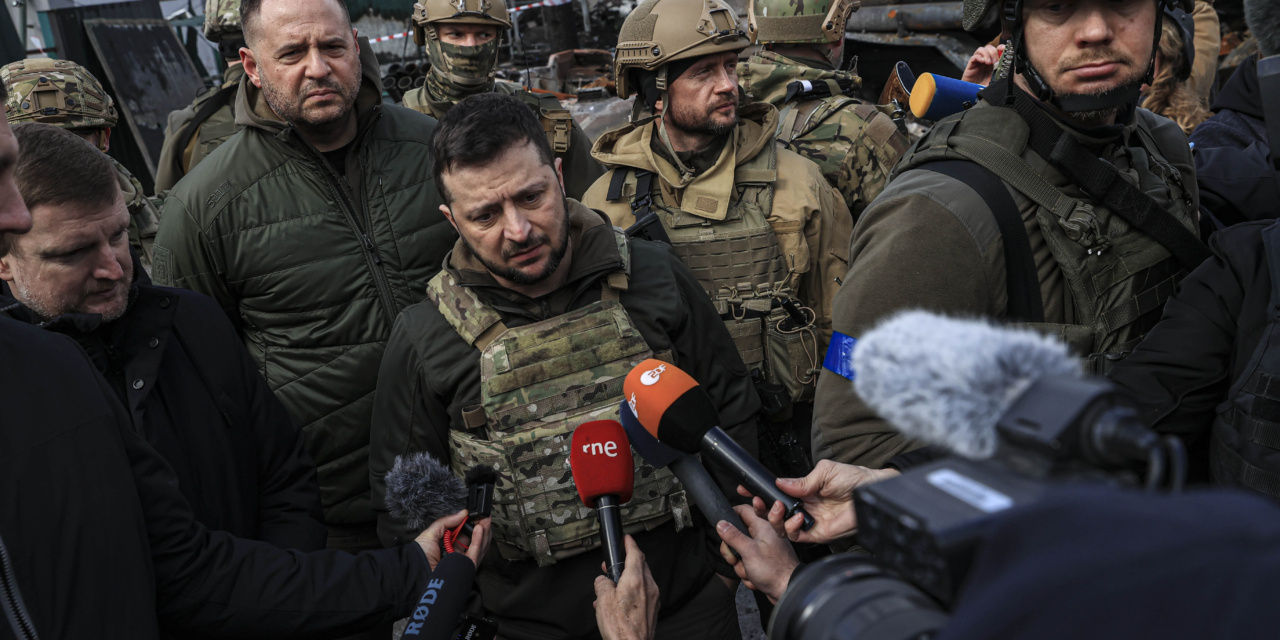 Bodies and Minds at Risk: Journalists on Ukraine’s Frontline