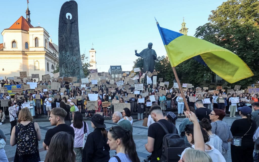 EA-Times Radio VideoCast: After A Challenging Week, Ukraine Still Stands