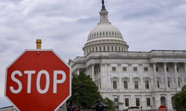 EA on International Outlets: US Government Shuts Down — Trump v. Health Care