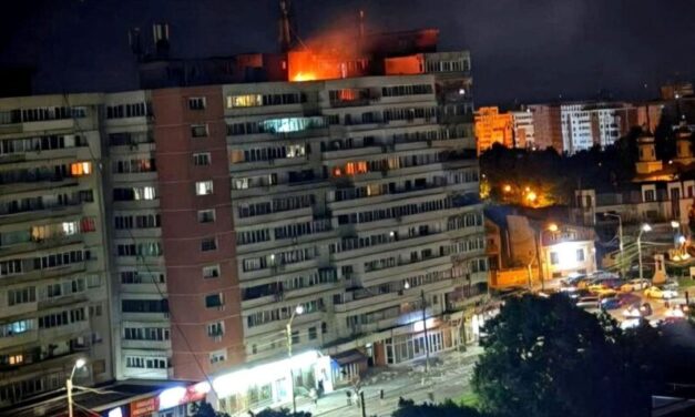 Ukraine War, Day 1,556: Russian Drone Hits Apartment Block in Romania