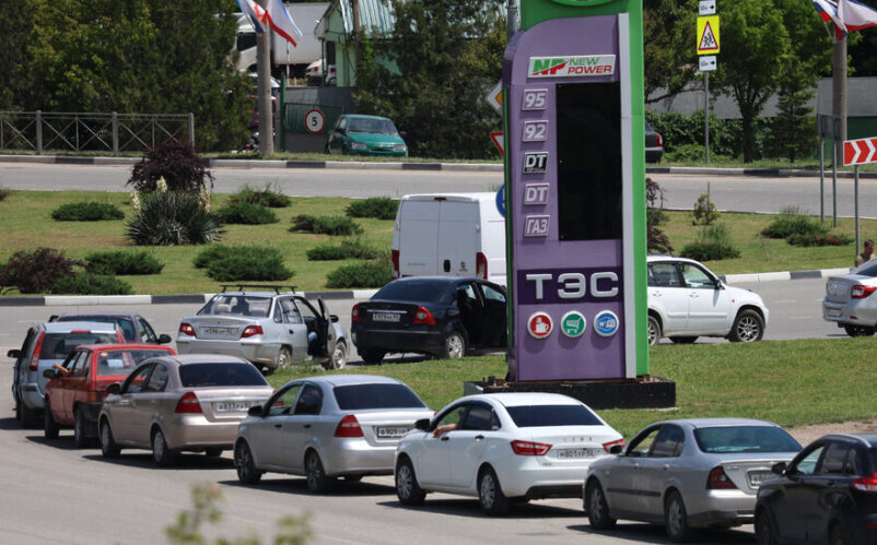 EA-Ukraine VideoCast: A “Desperate” Kremlin Amid Gasoline Shortages and Crimea’s Isolation
