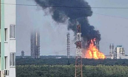 Ukraine War, Day 1,660: Kyiv Strikes More Than 3,000 Km Into Russia